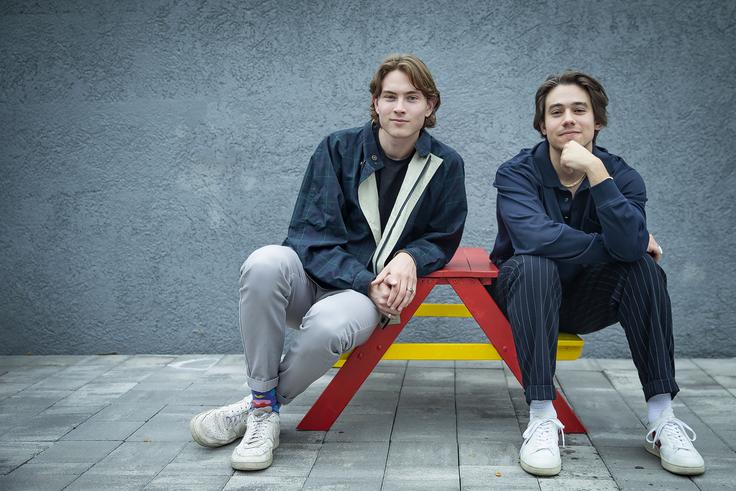 Shagadelic rock skupino Joker Out poleg Krisa Guština in Bojana Cvjetićanin (na fotografiji) sestavljajo še Jure Maček, Jan Peteh in Martin Jurkovič. | Foto: Ana Kovač