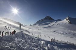 Agencija za okolje svari: V gorah grozijo snežni plazovi