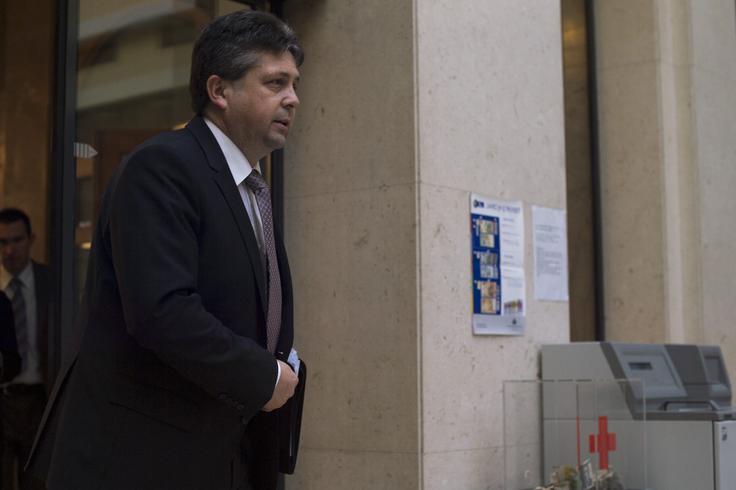Državni zbor leta 2015 dotedanjega viceguvernerja Janeza Fabijana ni imenoval za nov mandat. | Foto: Klemen Korenjak