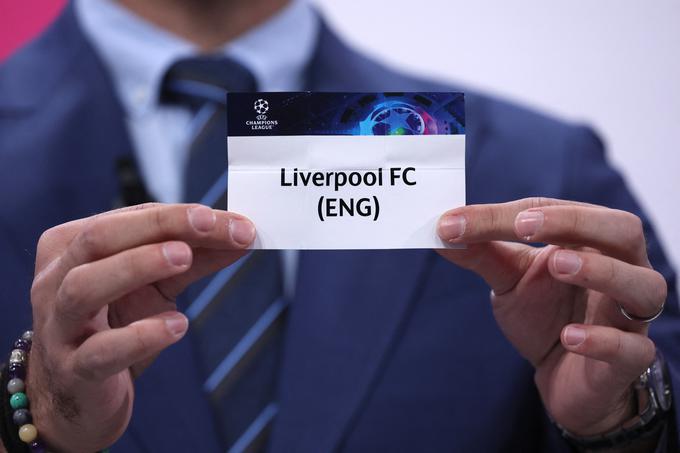 Ambasador finala lige prvakov 2022/23 v Istanbulu Hamit Altintop je pomagal pri žrebu. Liverpool je povezal z evropskim prvakom Realom. | Foto: Reuters