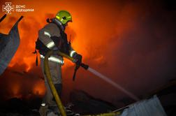 Rusi napadajo po vsej Ukrajini: poročajo o žrtvah in ranjenih