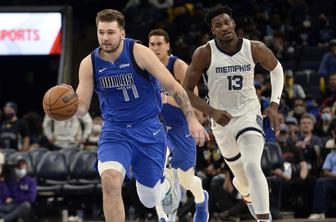 Vsestranski Dončić utišal najbolj vročo ekipo lige NBA #video
