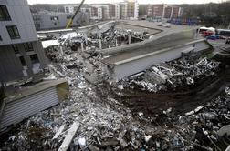 V Rigi s 54 mrtvimi konec iskanja pod ruševinami supermarketa
