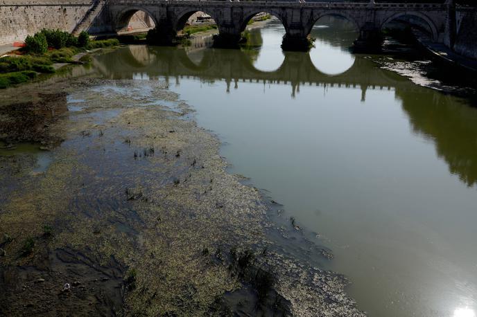 Angelski most, Rim, suša, Tibera | Kdaj je bil Neronov most uničen, ni povsem jasno, verjetno pa se je to zgodilo med gotsko vojno v 6. stoletju. | Foto Guliverimage