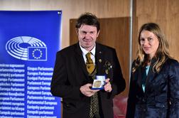 V Ljubljani podelili nagrado državljan Evrope Čebelarski zvezi Slovenije