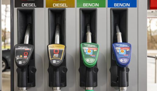 Ministrstvo: Pogovori s Petrolom bodo stekli, ko bodo znova odprli črpalke