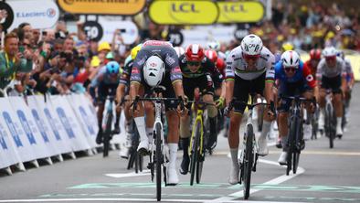 Ob Pogačarju in Vingegaardu ima kompleks manjvrednosti