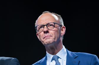 Nemški kancler Friedrich Merz zaradi migracij razglasil izredne razmere