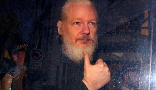 Levica: Vlada naj Assangeu ponudi politični azil #video