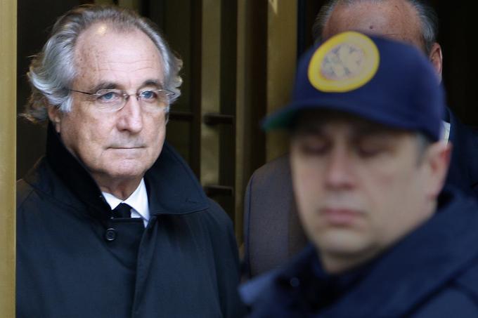Bernard Madoff je bil leta 2009 obsojen na 150-letno zaporno kazen brez možnosti pomilostitve, kar pomeni, da bo zagotovo umrl v zaporu. | Foto: Reuters