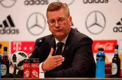 Prvi mož nemške nogometne zveze zavrača Özilove očitke