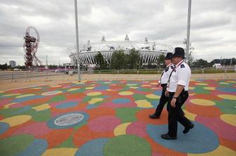 Britanska policija obravnavala grafitarja, ki je sodeloval z Adidasom