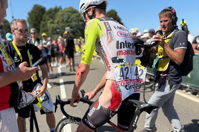 Louis Barré | Francoski kolesar Louis Barré bo kljub bolečinam nadaljeval Dirko po Franciji. | Foto X/Intermarché-Wanty