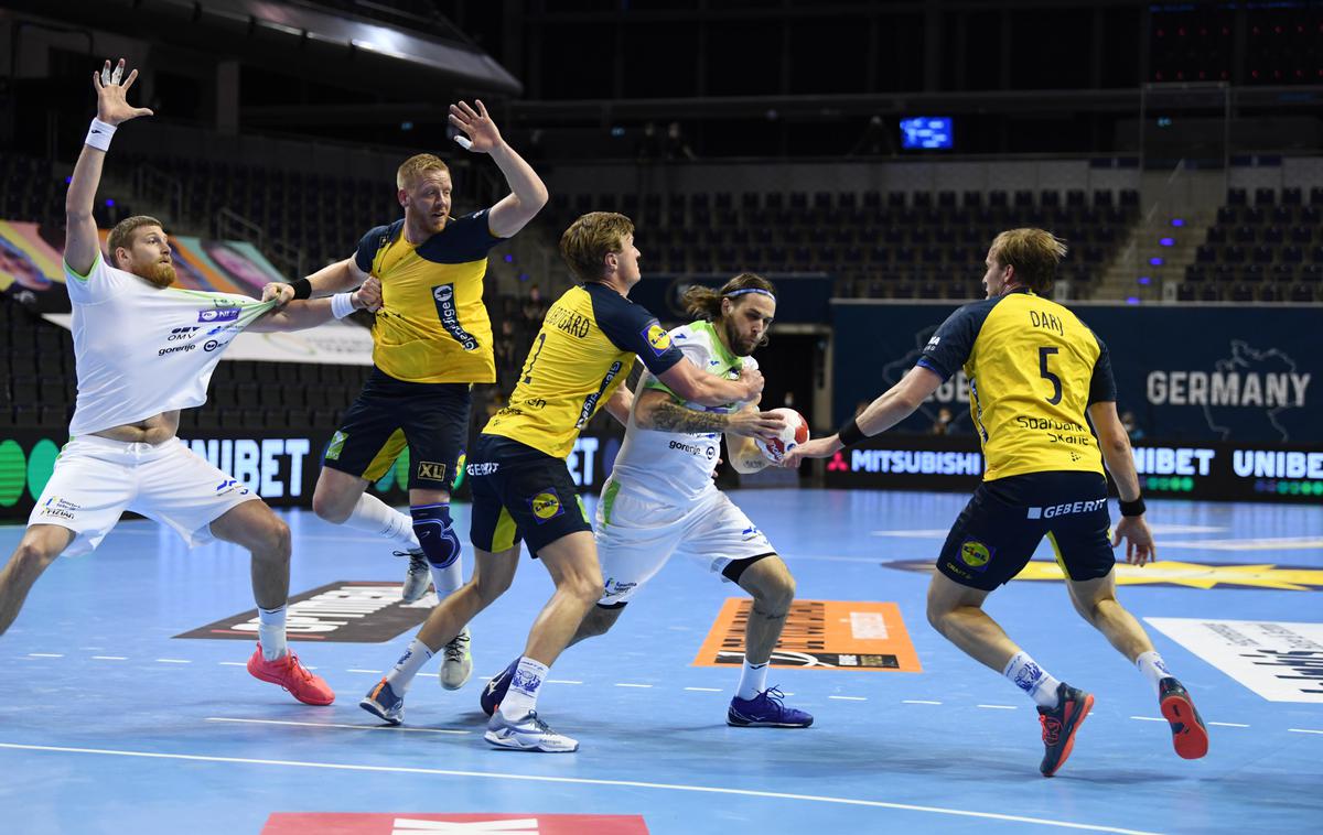 Švedska Slovenija Rokomet Berlin | Švedski rokometaši so na odločilni kvalifikacijski tekmi zanesljivo premagali Slovence. | Foto Reuters