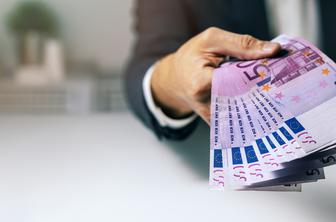 Vlagati zdaj ali čakati na boljše čase?