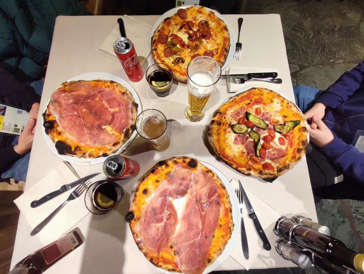 Pica je vedno rešilna bilka. | Foto: J. L.