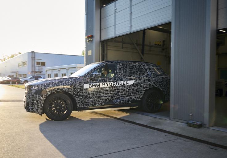 BMW iX5 hydrogen | Foto: BMW