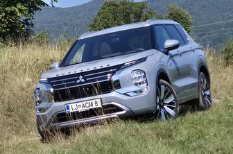Mitsubishi outlander: ostaja posebnež, med tekmeci pa ni več edini s kablom #foto