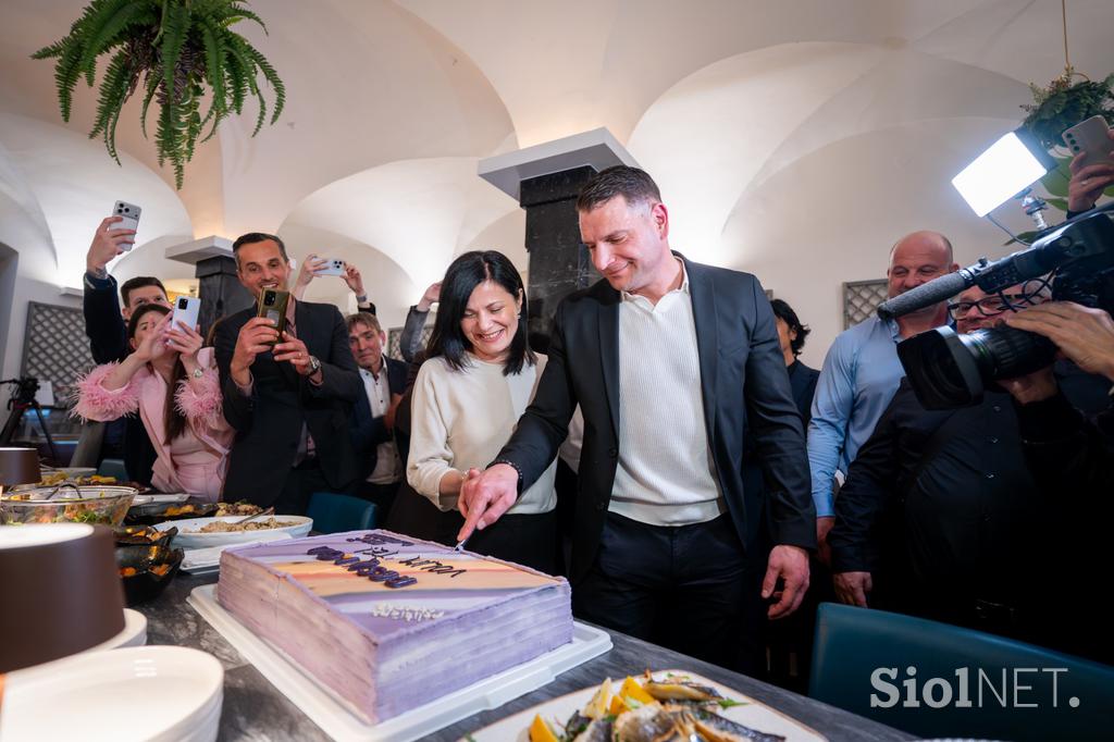 Zoran Stevanović, Resnica