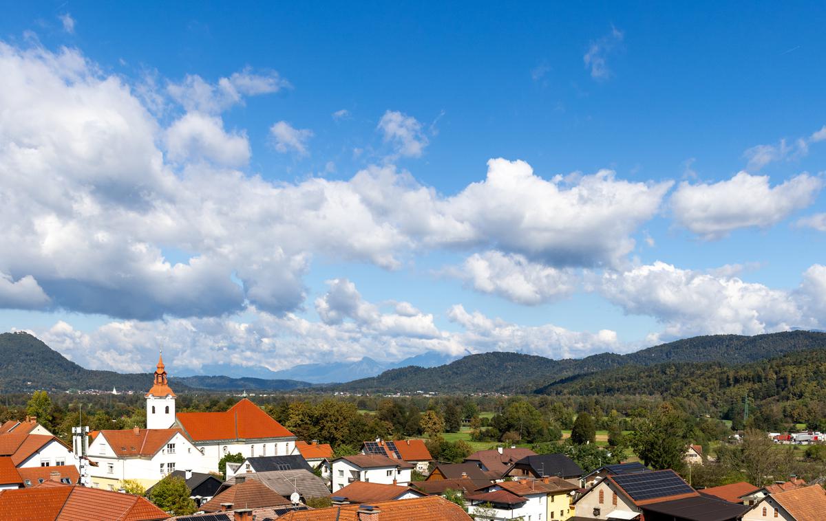 Bežigrajska petka, oktober 2025, panorama | Takšen bo razgled na zahodnih terasah v stanovanjski soseski Bežigrajska petka. | Foto SINDROM D.O.O.