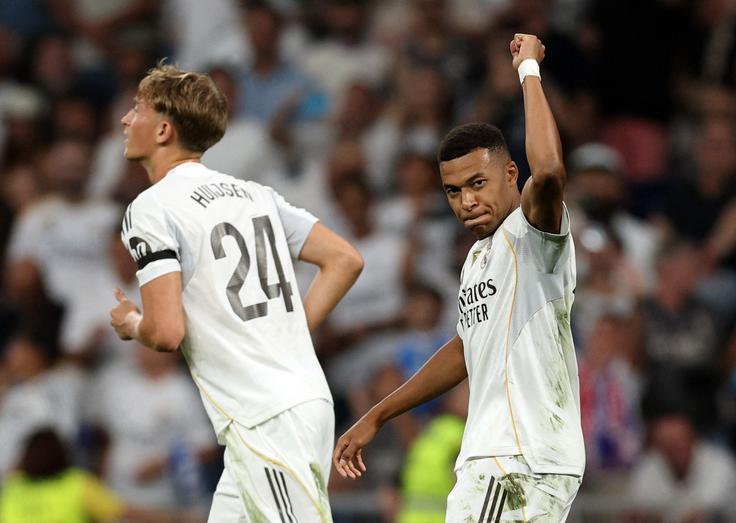  Kylian Mbappe je z 11 metrov zadel za vodstvo Reala z 1:0. | Foto: Reuters
