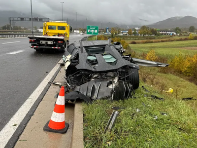 24-letni Slovenec z lamborghinijem pri 200 kilometrih na uro končal v cestni ograji