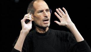 Steve Jobs zapušča Apple