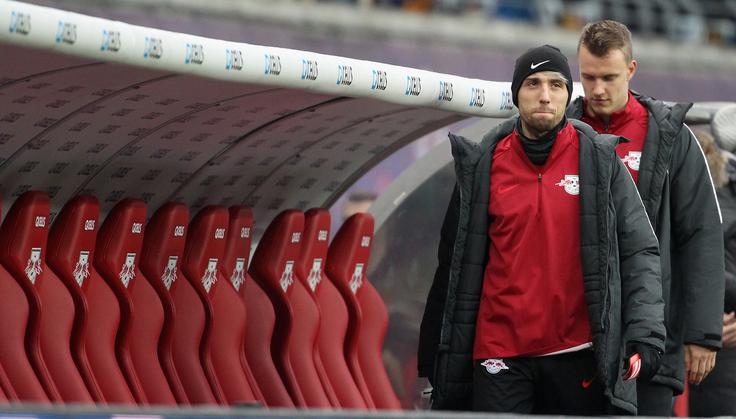 Posebno sporočilo je poslal zlasti mladim, ki se radi družijo v skupinah. | Foto: Getty Images