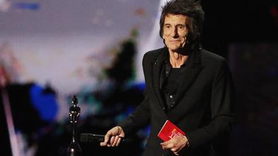Legendarni kitarist The Rolling Stones je med karanteno zmagal v še eni bitki z rakom