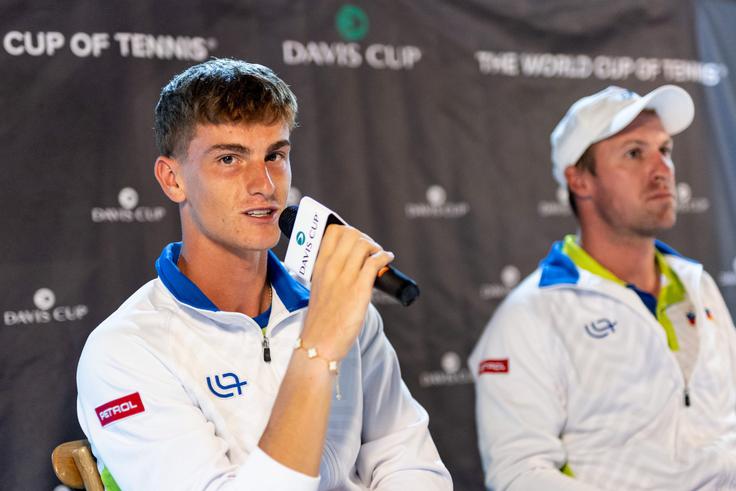 Žemlja nima posebnih dilem, da se bosta Urugvajcem zoperstavila Bor Artnak (na sliki) in Filip Jeff Planinšek.  | Foto: Tenis Slovenija