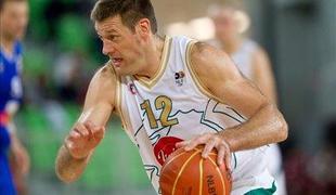 Jagodnik: Ustaviti trojke in protinapad Zadra