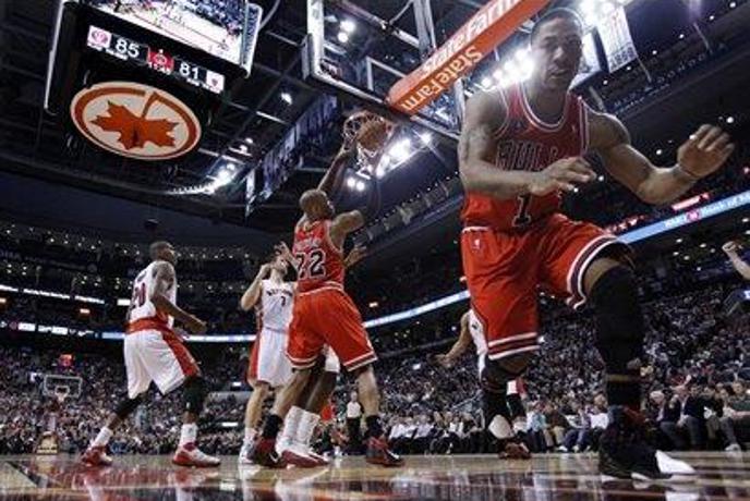Chicago, Miami in Boston začenjajo pot do finala