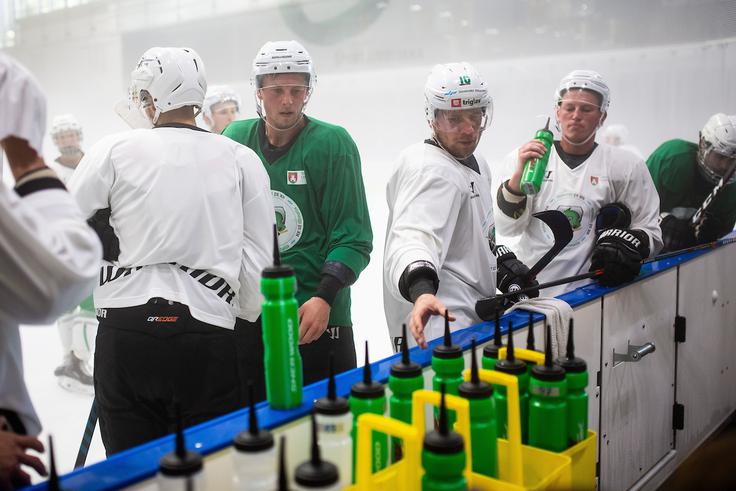 Hokejisti Olimpije bi morali igrati v celinskem pokalu, eno od skupin bi morali novembra gostiti v Tivoliju, a so celotno sezono tekmovanja odpovedali. | Foto: Grega Valančič/Sportida