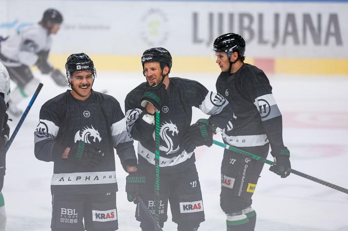 HK Olimpija | Olimpija je začela uradne priprave na novo sezono. | Foto Aleš Fevžer