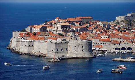 Še en zvezdnik na počitnicah na Hrvaškem: Bon Jovi z družino prispel v Dubrovnik