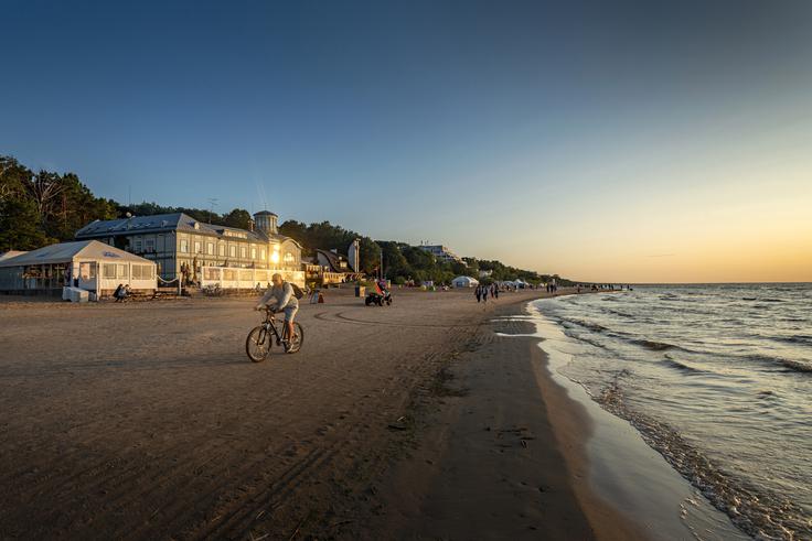 Jurmala je priljubljeno letovišče Latvijcev, med lastniki luksuznih vil pa prevladujejo zlasti bogati Rusi. | Foto: Guliverimage