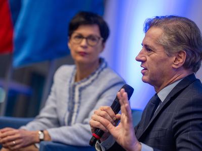 Marta Kos in Robert Golob ob izzivih varnosti in širitve EU za vztrajanje pri liberalnih vrednotah