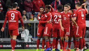 Po vodilni Borussii nasprotnika zmlel tudi Bayern, Kampl poškodovan