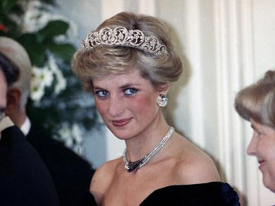 Kako je princesa Diana postala modna ikona, ki jo posnemamo še danes?