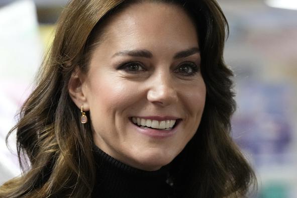 Prvič po operaciji se je oglasila princesa Kate