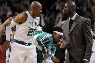 Allen rešil Boston, trojni dvojček Ronda