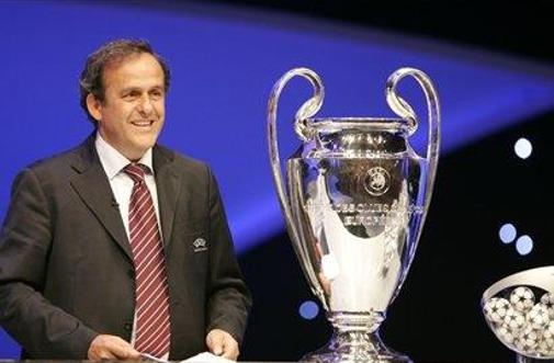 Arsenal z Liverpoolom, Roma se vrača na Old Trafford