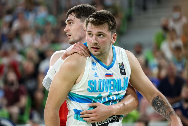 Mario Hezonja je blestel pri metu (37 točk), Dončić pri asistencah (17) | Foto: Vid Ponikvar