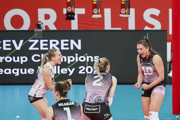 Benfica : otp banka branik | Mariborčankam se v ligo prvakinj ni uspelo uvrstiti, tako da evropsko pot nadaljujejo v v pokalu Evropske odbojkarske zveze.  | Foto CEV