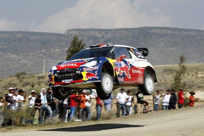 Loeb 75 km pred ciljem s 36 sekundami prednosti