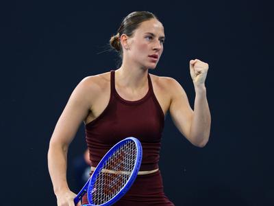 Sanjski turnir za ukrajinsko najstnico, Italijan izločil prvega nosilca