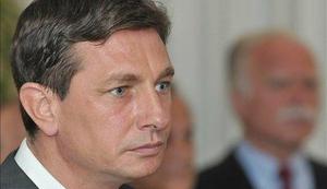 Za Zvera Janša bolj kompetenten za vodenje države kot Pahor
