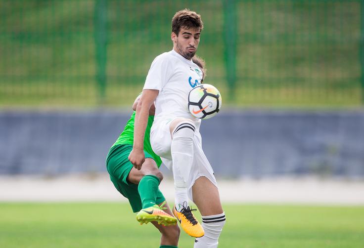 Srbski napadalec Miljan Škrbić, ki je na začetku prejšnje sezone in v prvih devetih prvenstvenih krogih zabil kar devet golov, je lani poleti Krško zapustil brez odškodnine. Danes je star 23 let in brez kluba. | Foto: Vid Ponikvar