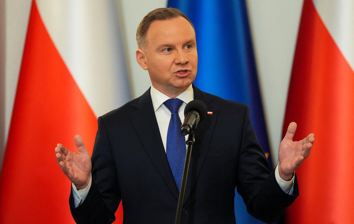 Poljski predsednik Duda | Duda je v četrtek novo poljsko vlado obtožil, da je z razrešitvijo vodstva državne televizije, radia in tiskovne agencije kršila ustavo. | Foto Reuters