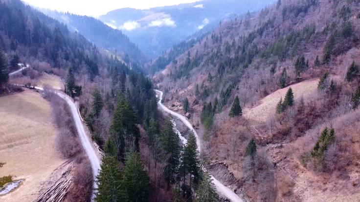 Ljubno poplave tovornjak | Foto: Gregor Pavšič